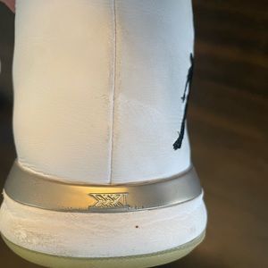 Nike Jordan’s N7 slightly worn don’t have box